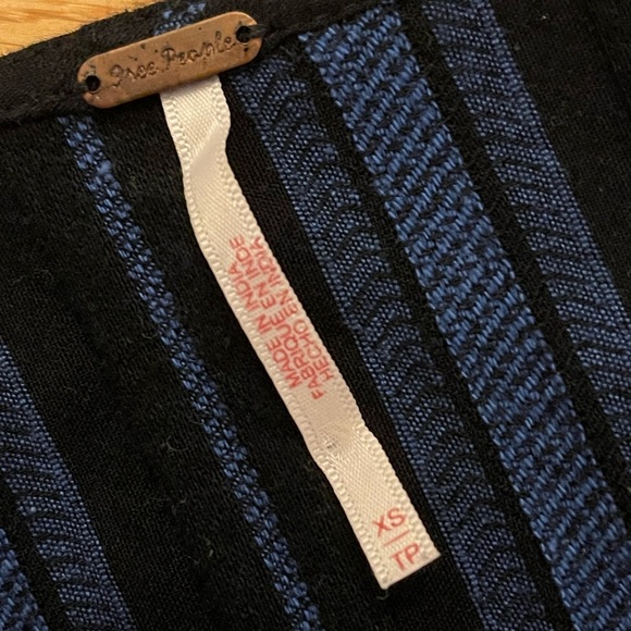 Free People By My Side Stripe Reversible Tie Front Sleeveless Top Size X… - Picture 4 of 8